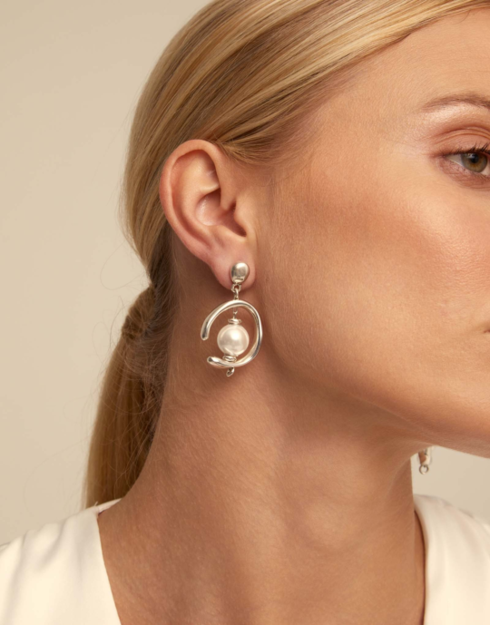 UNO de 50 Inorbit Pearl Earrings