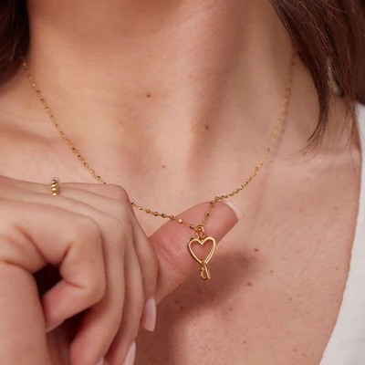 ChloBo Delicate Cube Interlocking Heart Necklace